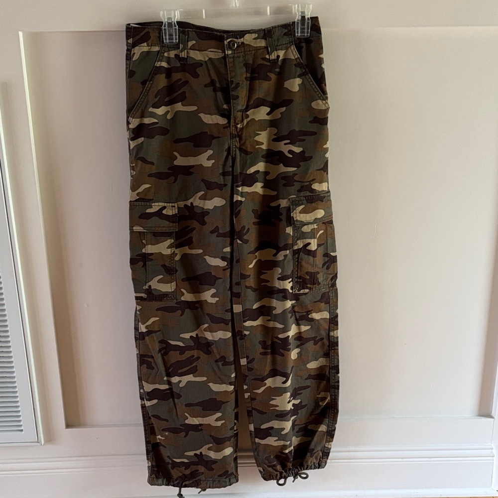 Women’s Levi’s ‘94 Baggy Camo Pants